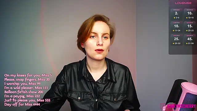 KinkyMissCherry Live chatroom