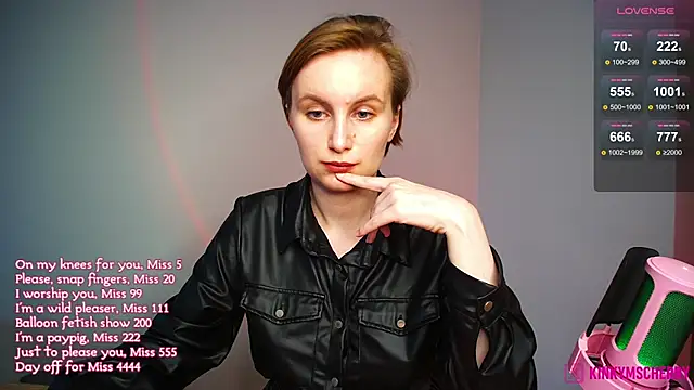 KinkyMissCherry Live Chatraum
