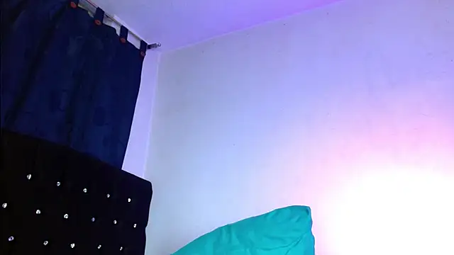 Sala de chat en directo de Ni_collee