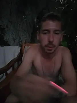 Simonshakeloveass' Live Chat Room