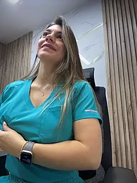 غرفة دردشة alicee16 المباشرة