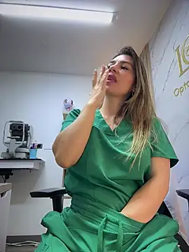 غرفة دردشة alicee16 المباشرة