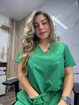 alicee16 – Naživo XXX chat