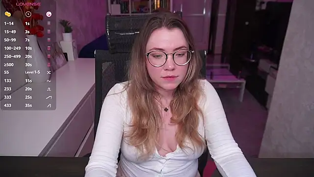 Živá chatovací místnost RemyCute