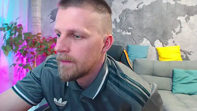 VikingChrisss' Live Sex Cam Show