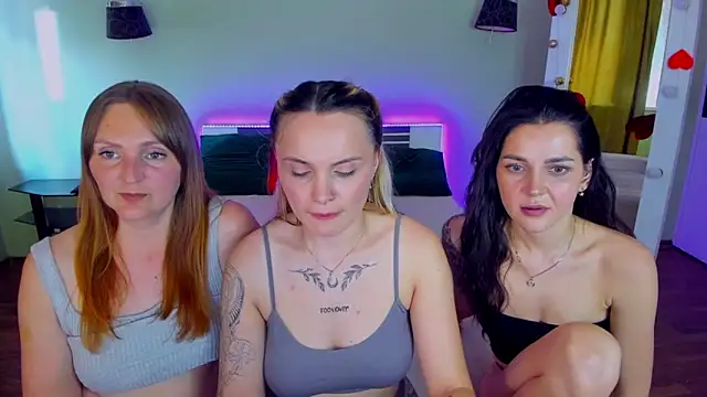 Chat soba uživo modela MagicEyess