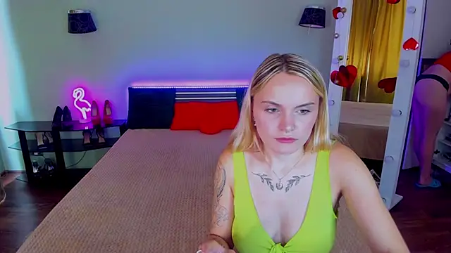 MagicEyess' Live Sex Cam Show