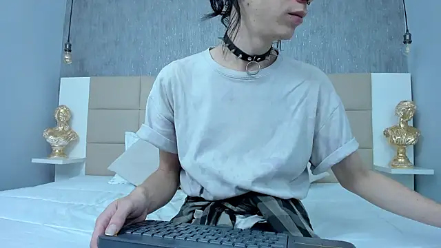 Hecatee_77 – live sex-cam-show