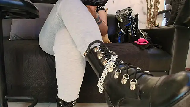Sophie_LittleSn Live chat-huone