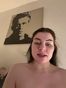 EllyNora 실시간 채팅방