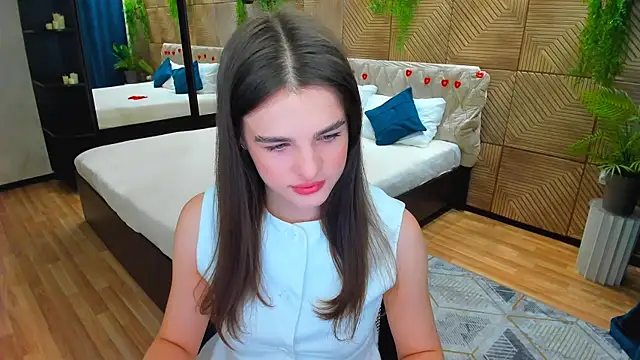 FinalAccord Adlı Modelin Canlı Sohbet Odası