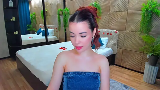 PutOnRepeat's Live Chat Room
