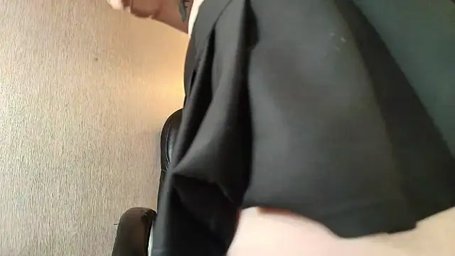 Chat soba uživo modela HannaCarrter
