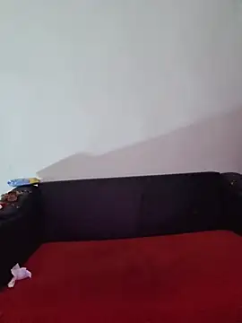Zeina2024 Adlı Modelin Canlı Sohbet Odası