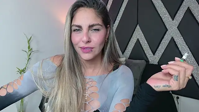blonde_cat15 – live chatrum