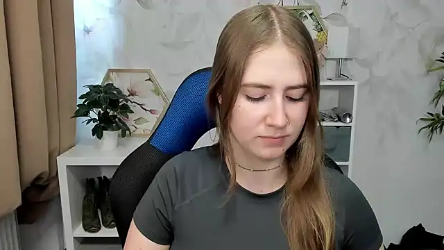 Pokój czatu na żywo – candy_Megan