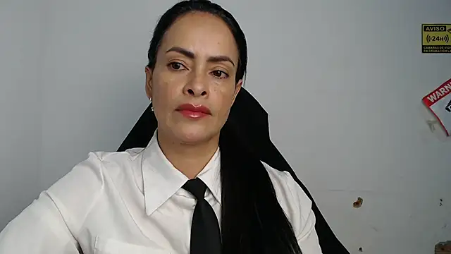 غرفة دردشة susana07 المباشرة