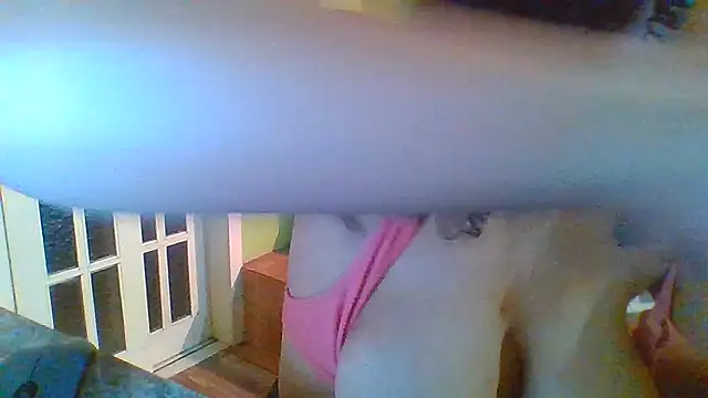 Živá chatovací místnost savanahottie