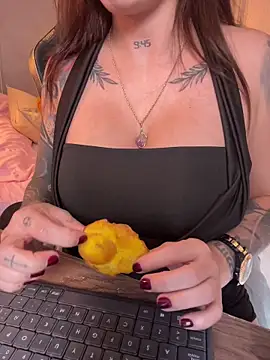 Sala de chat en directo de DaniDusan_