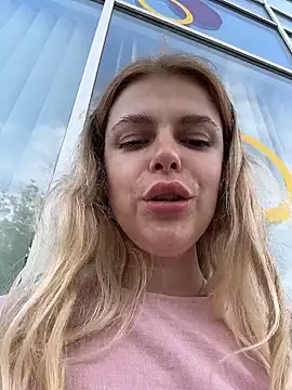 غرفة دردشة HarrietDart المباشرة