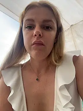 HarrietDart Adlı Modelin Canlı Sohbet Odası