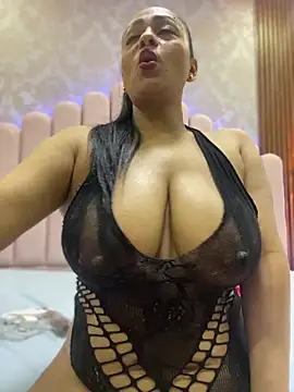חדר צ'אט בשידור חי של sofia_xxx02