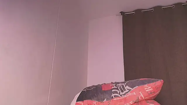 Kesha_rosse_'s Live Chat Room