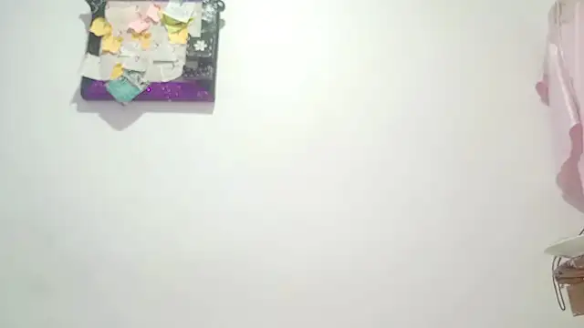 PetiteIvoryQueen19 실시간 채팅방