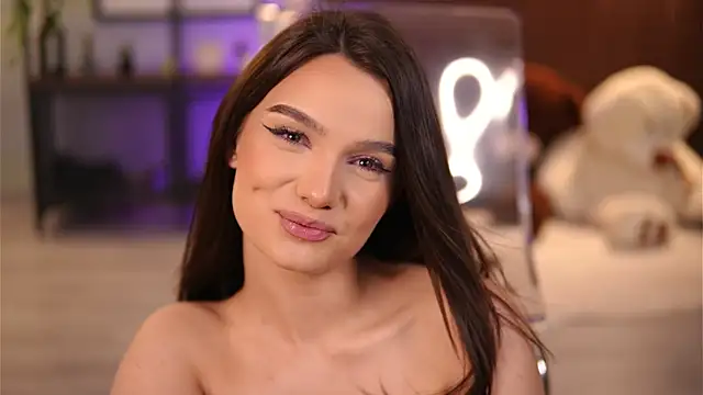 غرفة دردشة Lena_Laurent المباشرة