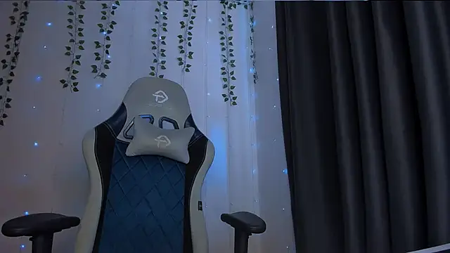 Sala de chat ao vivo de KarlaSim