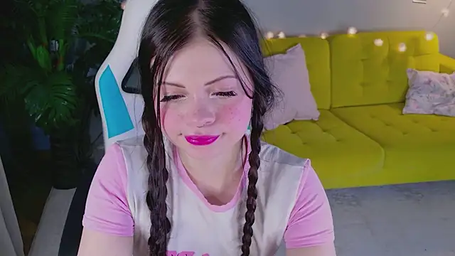 StormiSky чат на живо