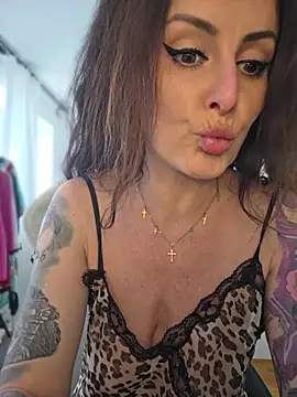 AnnaMaria- – live chatrum