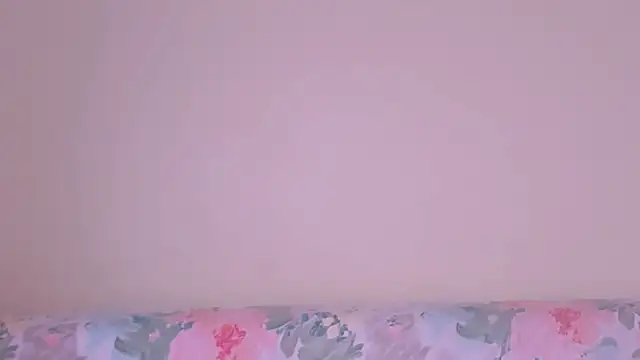 Sala de chat ao vivo de Elle_Pearl_