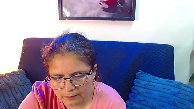 Sala de chat ao vivo de Linda_banks_