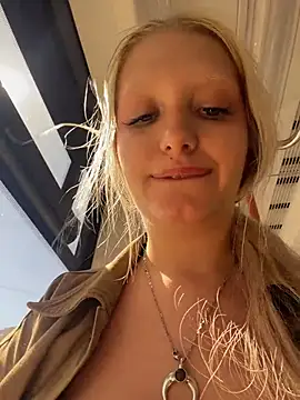 Mila_NoRules Live seks camshow