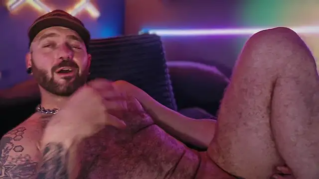 Tucker_pdmax's Live Sex Cam Show