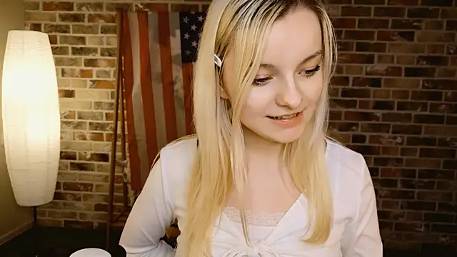 غرفة دردشة Angela_Bunny المباشرة
