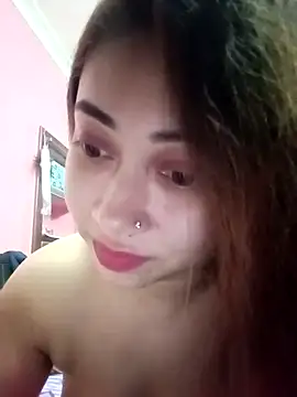 Hot_Soniya_08 Adlı Modelin Canlı Sohbet Odası