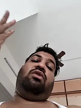 vinay_smalldick Adlı Modelin Canlı Sohbet Odası