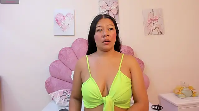 MilaaAdams Cameră chat live
