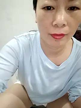 ห้องแชทสดของ mimi2052