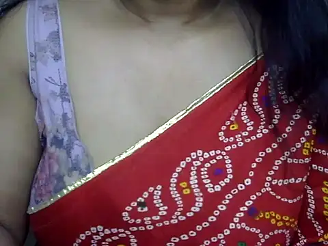 HOT_MAIRA লাইভ চ্যাট রুম