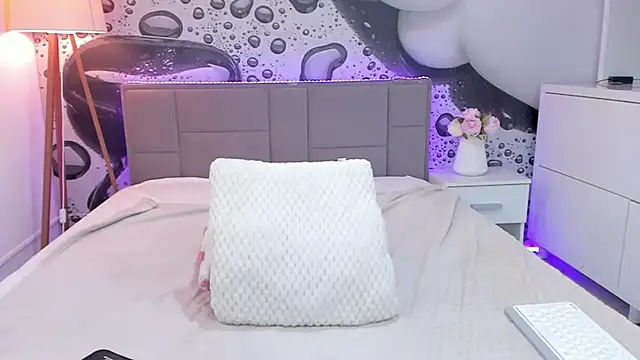 JosephineRows чат на живо