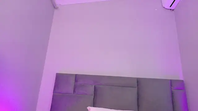 AriaSaint_ – live chatrum