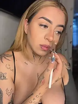 CarolQueen1_n Live chat-huone