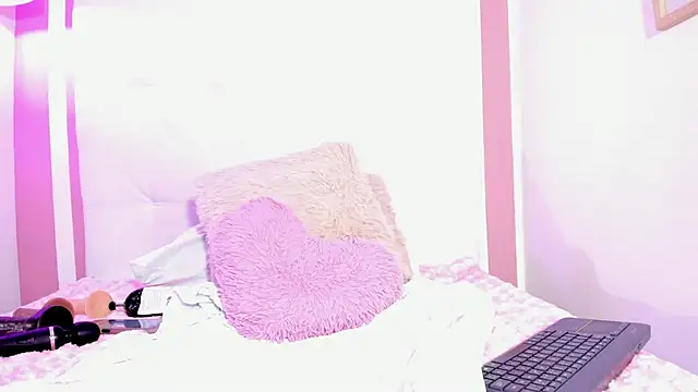 Molly_h0tのライブチャットルーム