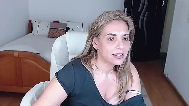 Anna2026 실시간 채팅방
