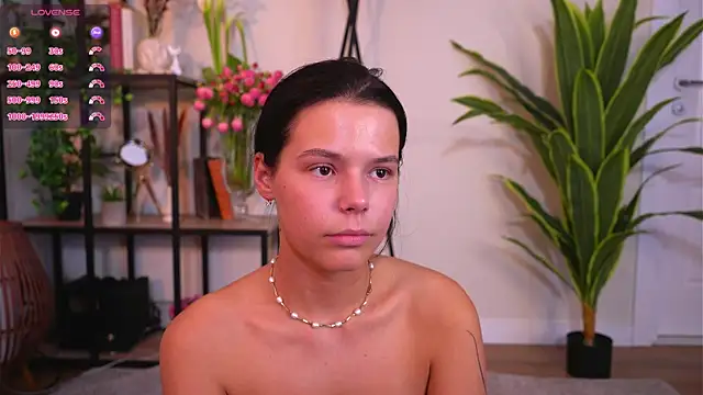 Živá chatovací místnost MaydaCornwall