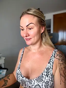 NastyMilf_ 실시간 채팅방