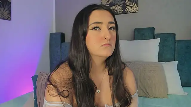 Kathia_Morelli Adlı Modelin Canlı Sohbet Odası